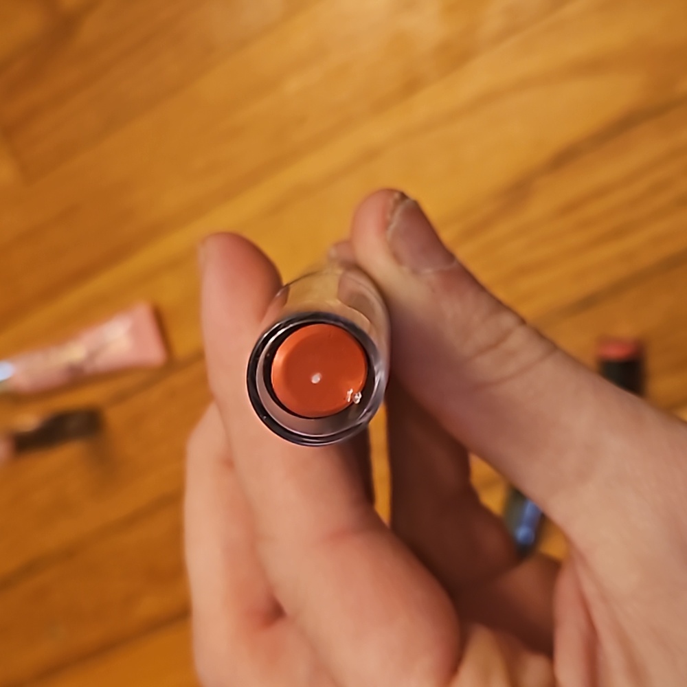 LA Girls Lipsticks and Lip paint New - Picture 9 of 14
